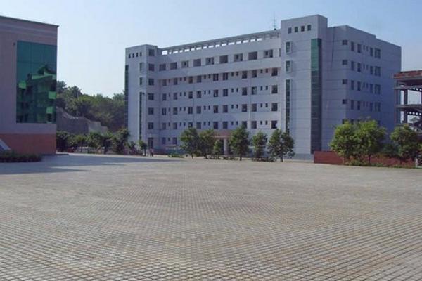 四川師范大學幼師學院