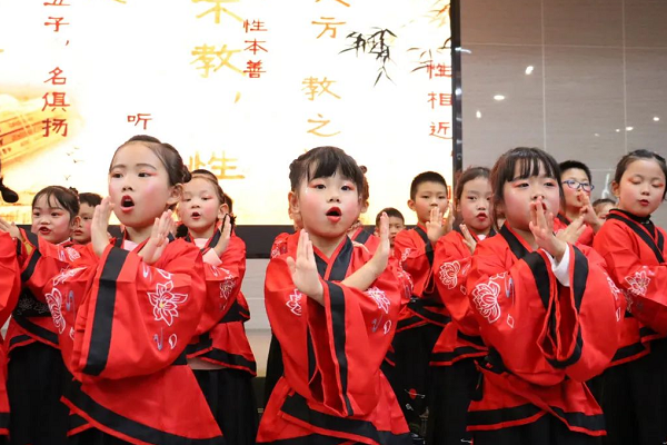 成都川科外國(guó)語(yǔ)學(xué)校招生