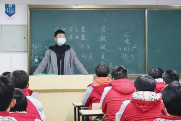 在四川城市技師學院讀書