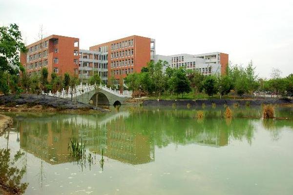 四川城市技師學院怎么樣