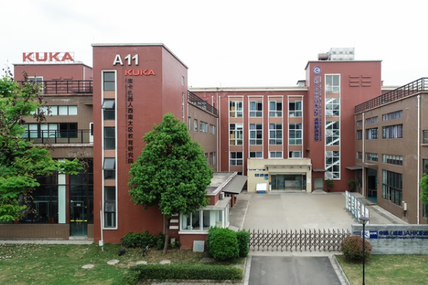 蒲江縣職業(yè)中專學校管理好不好
