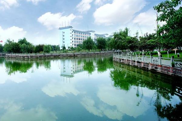 四川愛華學(xué)院招生簡章