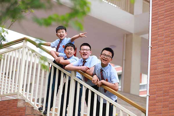 都江堰市嘉祥外國語學(xué)校