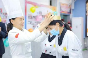 成都新東方烹飪學(xué)校2022年招生簡(jiǎn)章招生專業(yè)
