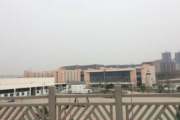 四川省鹽業(yè)學(xué)校招生