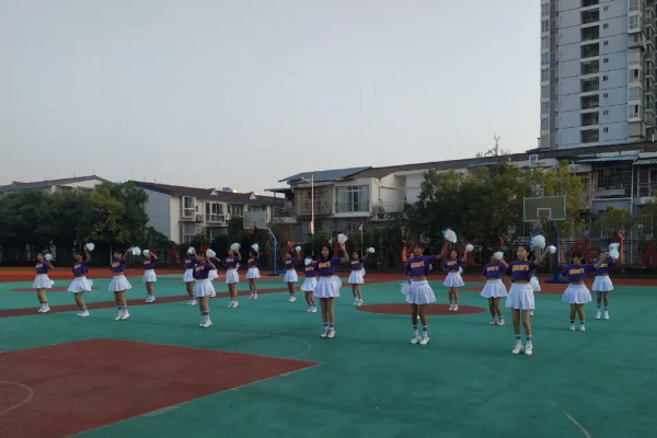 馬邊彝族自治縣碧桂園職業(yè)中學