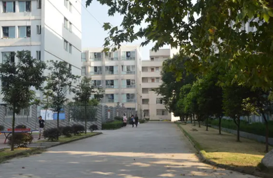 遂寧職業(yè)技術學校
