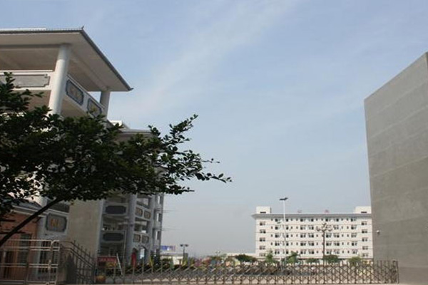 嘉陵職業(yè)技術(shù)學(xué)校