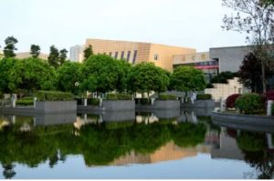 四川省旅游學(xué)校黃龍溪怎么樣