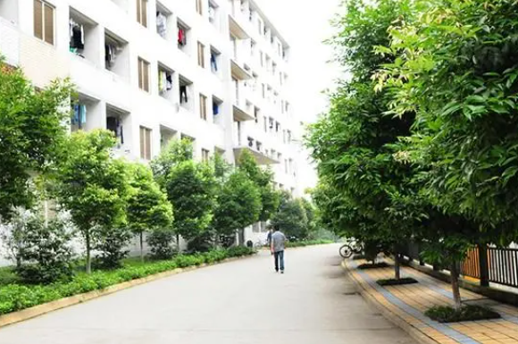 瀘州交通技工學校