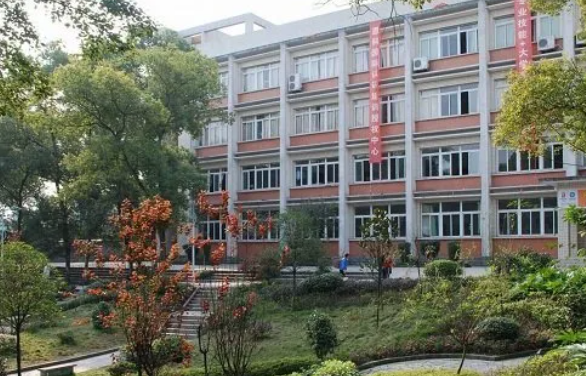 四川省德昌縣職業(yè)高級中學(xué)