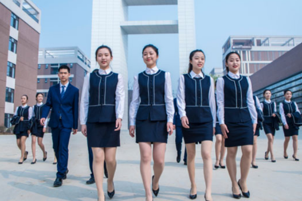 成都市洞子口職業(yè)高級中學招生計劃