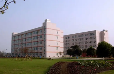 四川地礦機(jī)電技師學(xué)院