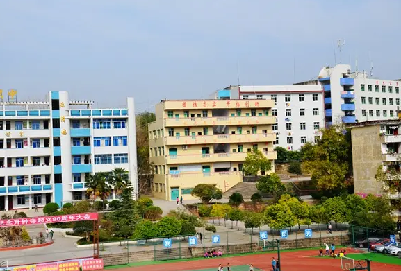 四川省南部縣升鐘職業(yè)中學