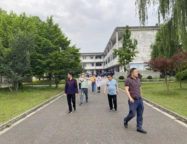 郫縣三中