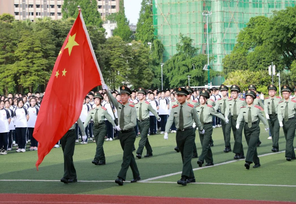 成都市龍泉中學(xué)