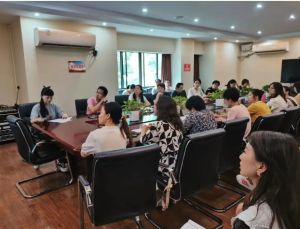成都市外國(guó)語(yǔ)學(xué)校和成都七中2022年高考喜那個(gè)比較好