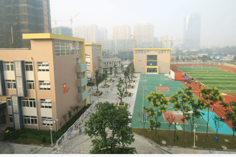 成都市溫江區(qū)光華實驗中學校
