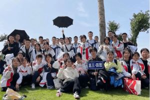 崇州崇慶中學(xué)是重點中學(xué)嗎_校園設(shè)施