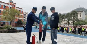 2024年四川省滎經(jīng)縣職業(yè)高級中學招生對象_招生范圍