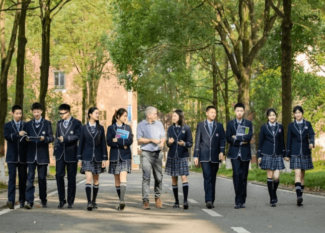 成都外國語學校