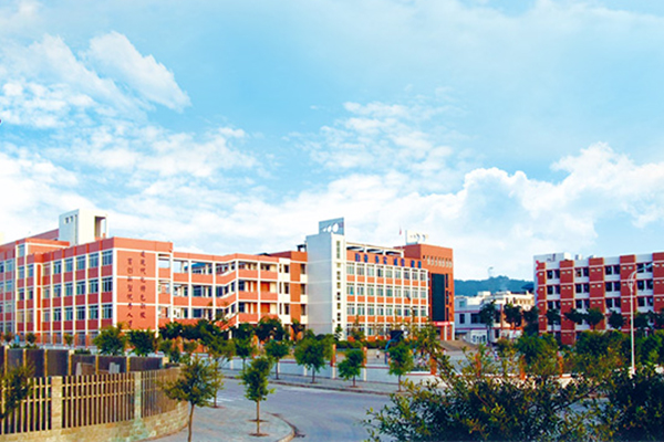 瀘州市電子機械學(xué)校