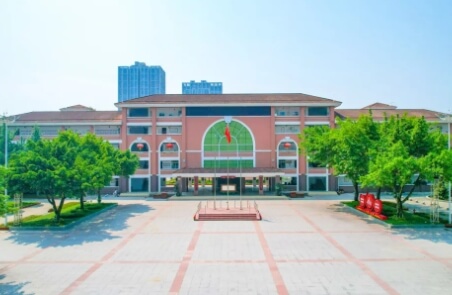 四川省崇州市崇慶中學(xué)