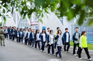 2024年都江堰市領川實驗學校復讀班招生簡章_學校好不好