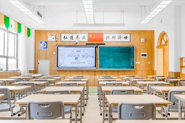 新川外國(guó)語(yǔ)學(xué)校收費(fèi)