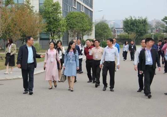 成都汽車職業(yè)技術學校