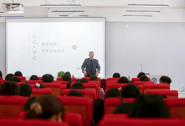 德陽科貿職業(yè)學院中職部