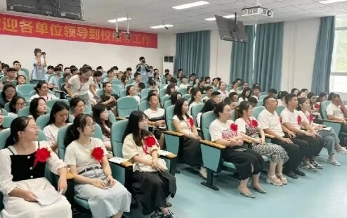 成都新運職業(yè)學校
