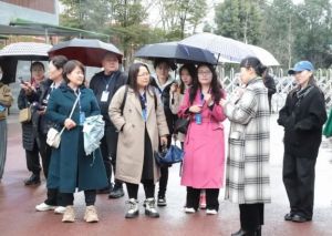 2025年青蘇職業(yè)中專學(xué)校師資如何_師資介紹