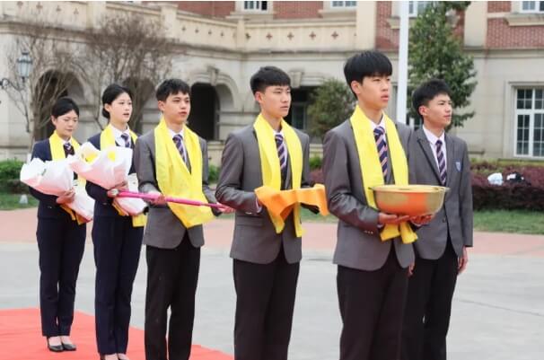 成都泛美航空旅游職業(yè)學(xué)校