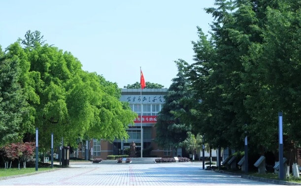 成都冠城實驗學校