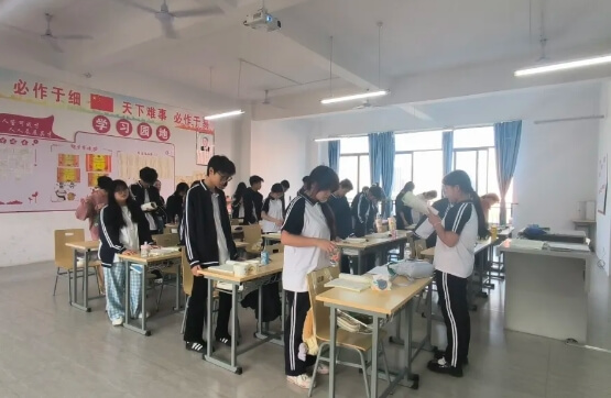 四川科技職業(yè)學(xué)院中職部