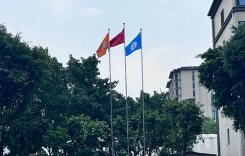 成都佳興外國語學(xué)校