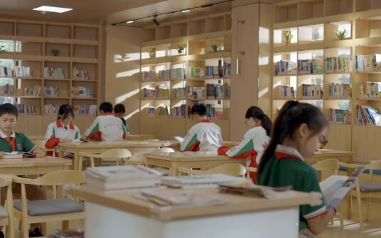 成都市郫都區(qū)博瑞實驗學(xué)校